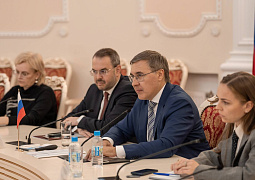 Валерий Фальков провел совещание, посвященное информационному сопровождению пилотного проекта по переходу на новую модель высшего образования