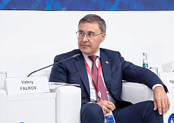 ПМЭФ-2025: Валерий Фальков выступил на сессии «Добро пожаловать, или посторонним вход воспрещен: вызов для науки»