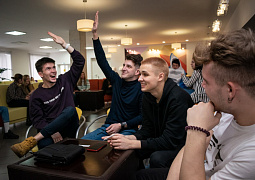 Российские вузы совместно с индустриальными партнерами запускают первый в стране бакалавриат для создателей ИИ-технологий будущего