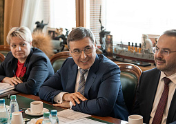 Валерий Фальков провел рабочую встречу с членами фракции КПРФ 