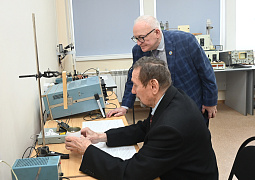 Российские ученые разработали прибор автоматической оценки плотности горючего